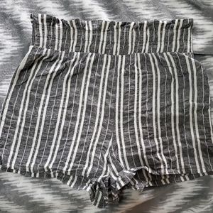 Wild Fable Gray & White Shorts